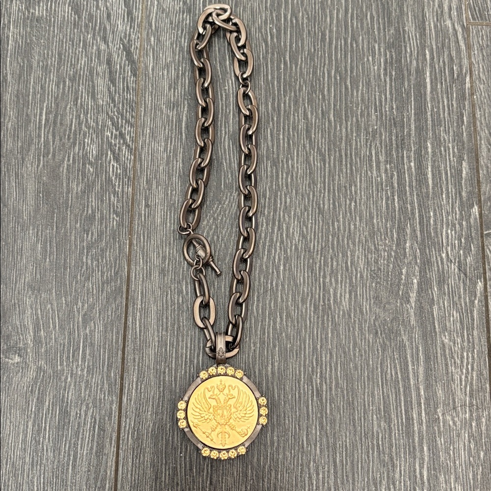 Gold and Silver Pendant Necklace - Picture 2 of 2